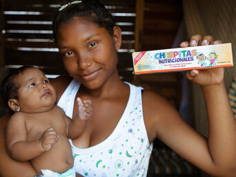 Mujer y niño en Colombia