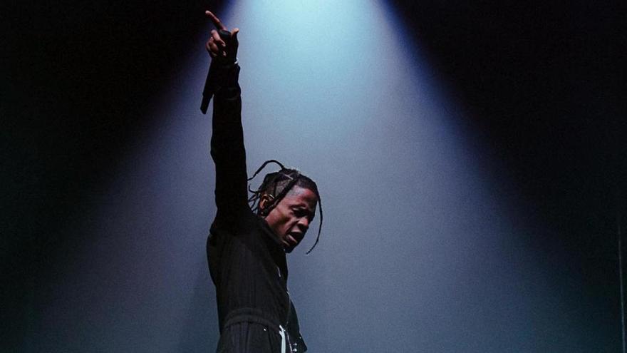 Pirotecnia, hormonas y una brutal descarga de rap: Travis Scott hace temblar el barrio de Salamanca