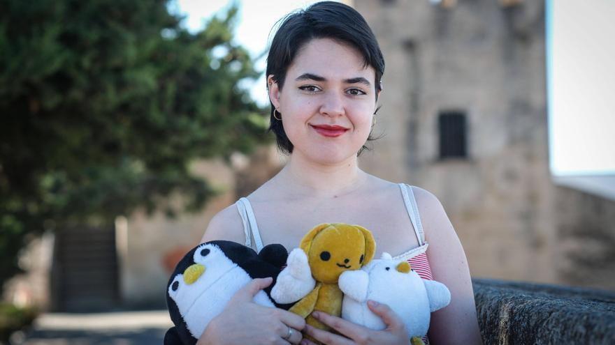 «Con 7 años empecé a hacer mis primeros peluches en Badajoz»