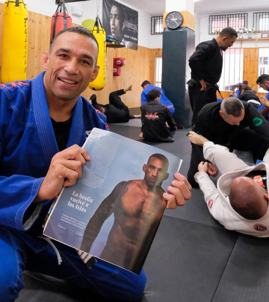 La bestia vuelve a las Islas: Fabrício Werdum, campeón mundial de lucha, causa sensación con sus seminarios deportivos