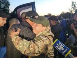 Ukrainian prisoners of war return from Russian captivity