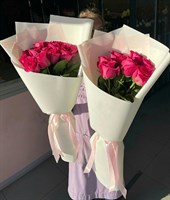 11 розовых  роз Эквадор