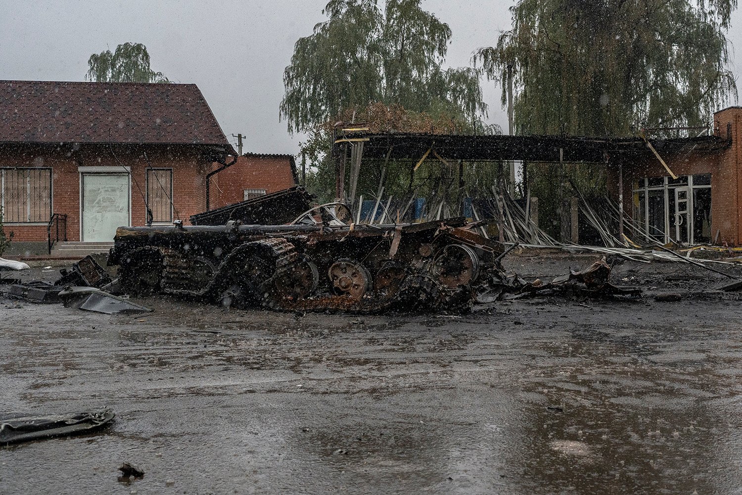 A damaged tank is seen in Izyum after the Russian withdrawal.