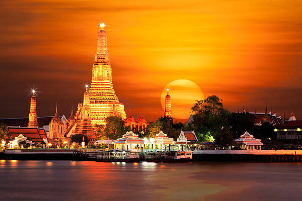   jpeg -  Wat Arun Bangkok Thailand,    