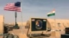 Zastave Sjedinjenih Država i Nigera podignute su jedna pored druge u vojnoj bazi u Agadezu, Niger, 16. aprila 2018.