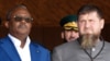 Президент Гвинеи-Бисау Умару Сиссоку Эмбало и глава Чечни Рамзан Кадыров, скриншот из видео в официальном телеграм-канале главы Чечни