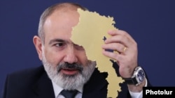 Ասուլիսի ժամանակ ցուցադրած մակետը