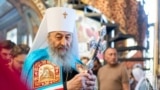 Митрополит Киевский и всея Украины Онуфрий, предстоятель Украинской православной церкви (Московского патриархата) служит литургию в Киевско-Печерской лавре. 29 мая 2022 года