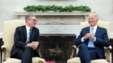 US President Joe Biden hosts a bilateral meeting with British Prime Minister Keir Starmer in the Oval Office of the White House in Washington, DC, on July 10, 2024. (Photo by Stefan Rousseau / POOL / AFP)