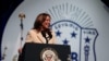 Wakil Presiden AS Kamala Harris berbicara dalam acara perkumpulan mahasiswa Zeta Phi Beta di Indianapolis, pada 24 Juli 2024. (Foto: AP/Darron Cummings) 