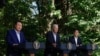 韩国总统尹锡悦、美国总统拜登与日本首相岸田文雄在总统度假地马里兰州戴维营举行三边峰会期间联合召开记者会。(2023年8月18日)