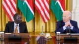美國總統拜登與肯尼亞總統威廉·魯托（William Ruto)和商界領袖在白宮舉行會談。 （2024年5月22日）