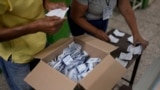 Một thùng phiếu trong cuộc bầu cử ở Venezuela