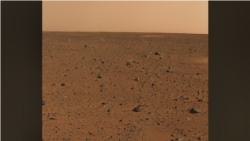 Первое цветное фото поверхности Марса, снятое марсоходом Spirit