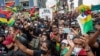 Des manifestants protestent contre la réponse du gouvernement à la marée noire survenue début août à Port Louis, sur l'île Maurice, le 29 août 2020.