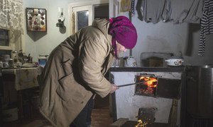 Многие здания, в которых живут вынужденные переселенцы в Украине, не приспособлены для суровых холодов. 