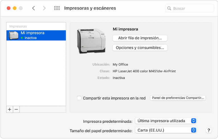 El cuadro de diálogo “Impresoras y escáneres” muestra opciones para configurar una impresora y una lista de impresoras con botones para agregar y eliminar impresoras en la parte inferior.