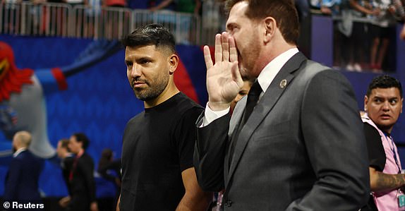 Soccer Football - Copa America 2024 - Group A - Argentina v Canada - Mercedes-Benz Stadium, Atlanta, Georgia, United States - June 20, 2024 Former Argentina player Sergio Aguero and CONMEBOL President Alejandro Dominguez are seen before the match REUTERS/Agustin Marcarian