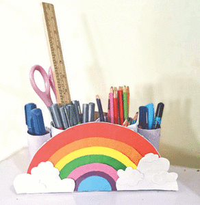 Wonder Craft: Rainbow penholder