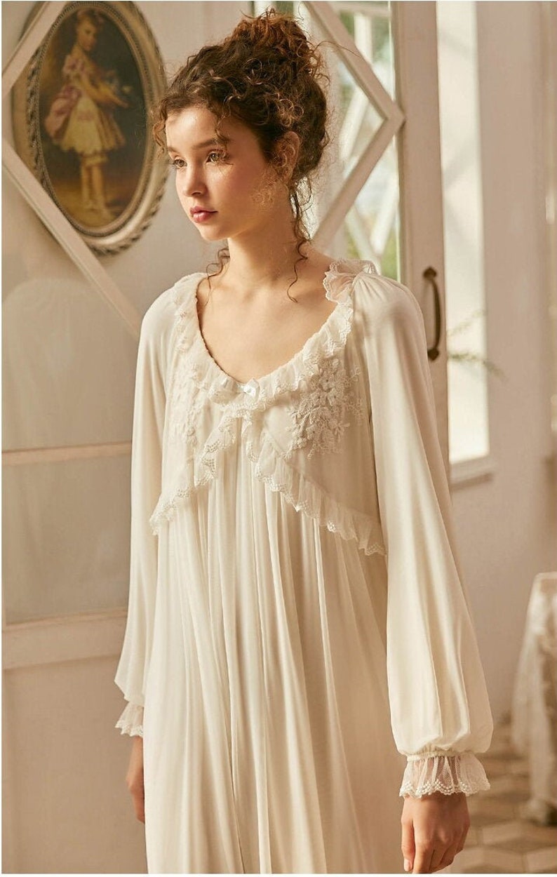 Vintage Embroidery Long Nightgown for Women Victorian White