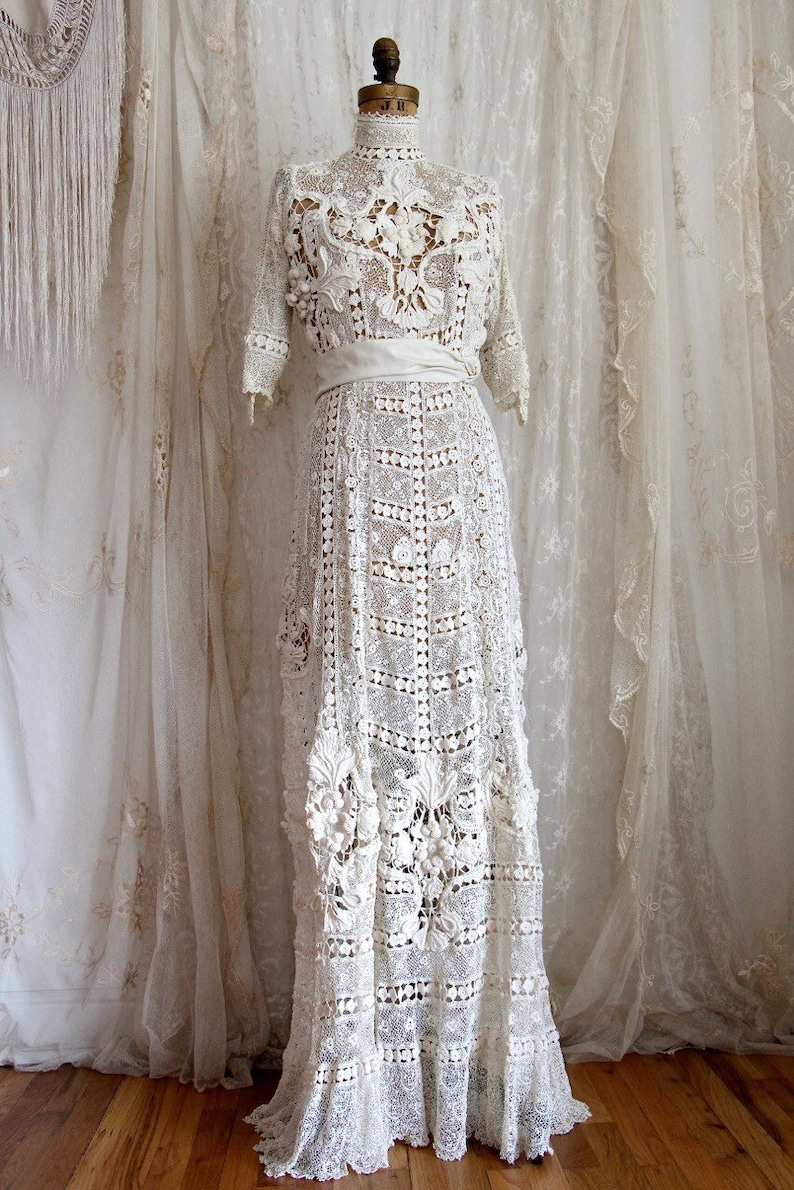 Dress from the Titanic / Authentic Antique Wedding Gown / image 1