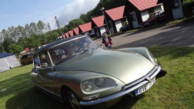 Citroën ID/DS: Je francouzská „Bohyně“ pokrok, nebo exhibicionismus? Vydali jsme se po stopách jejího vývoje