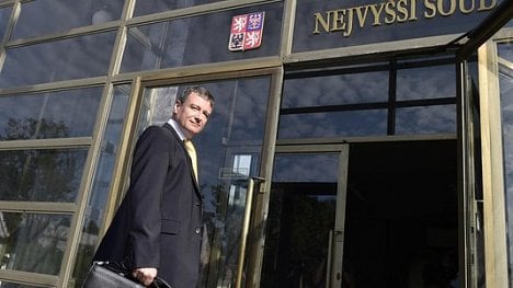 Náhledový obrázek - Mučedníci politiky. V celé naší historii nebylo nikdy stíháno a souzeno tolik politiků jako dnes