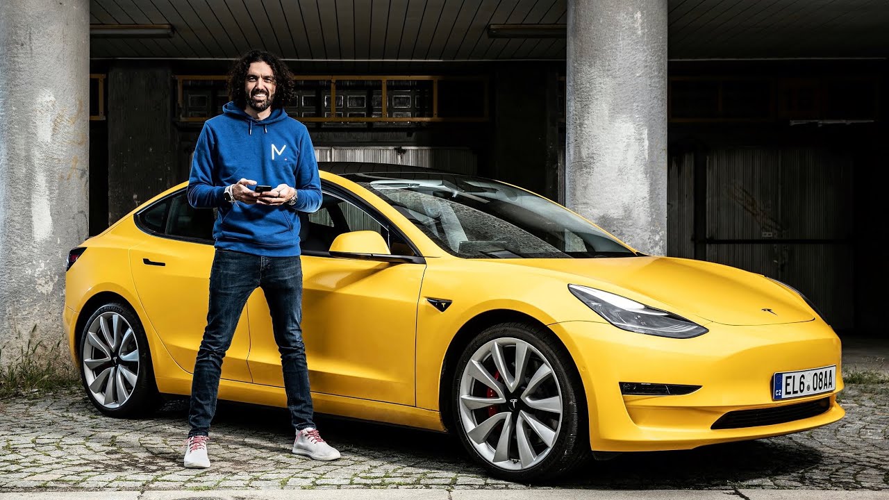 Máte rádi kvalitu? Tesla Model 3 není pro vás, hodnotí český influencer