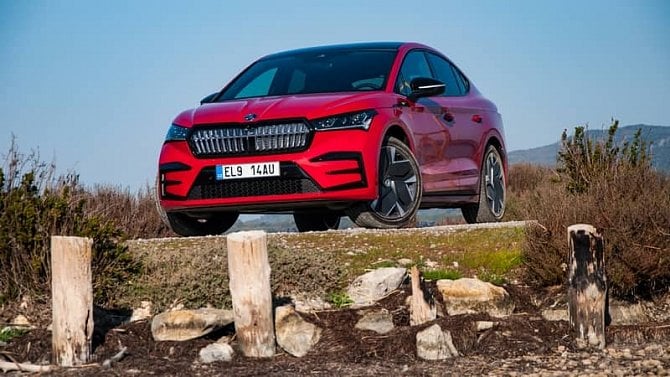 Škoda Enyaq Coupé RS iV není nejrychlejší, ale je pohodlná a vypadá opravdu dobře (první jízdní dojmy)