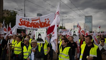 Protest rolników w stolicy. "Będziemy iść długą drogą, ale to droga do zwycięstwa"