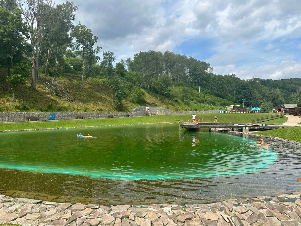 W Dolinie Lewockiej umiejscowione jest Biokąpielisko RESORT, gdzie można zażyć kąpieli w naturalnym zbiorniku wodnym 