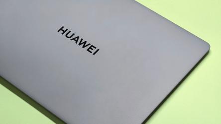 Обзор HUAWEI MateBook X Pro 2024: OLED-экран и супермощь весом менее кило