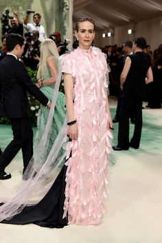 (1) Met Gala 2024 Live Updates from the Red Carpet: Coverage, News & Highlights | Vogue Met Gala Outfits, Met Gala Dresses, Gala Outfit, News Highlights, Sarah Paulson, Gala Dresses, Red Carpet Dresses, Red Carpet Looks, Dress Codes