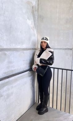 Winter Outfits Black Women, Winter Outfits Blackgirl, Nyc Winter Outfits, Cute Black Woman, Mode Swag, Nyc Outfits, New York Outfits, Winter Fashion Outfits Casual, Cold Outfits