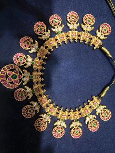 Gorgeous statement necklace Kundan Haram, Kasu Mala, Antique Jewelry Indian, Gold Jewelry Indian