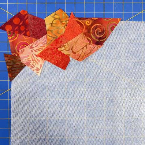 How to make a one-of-kind applique with small pieces fabrics Leftover Fabric Ideas, Fabric Applique Diy, Recycled Fabric Art, Crazy Quilt Tutorials, Crumb Quilt, Scrap Fabric Crafts, Scrap Fabric Projects, Scrappy Quilt Patterns, Fiber Art Quilts