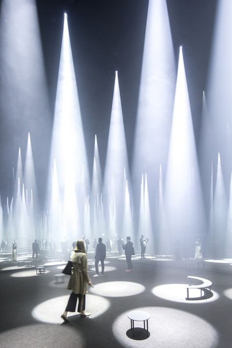 Cool Ceiling Ideas, Conception Scénique, Spotlight Photography, Bühnen Design, Blitz Design, Instalation Art, Light Art Installation, Sou Fujimoto, Lighting Art