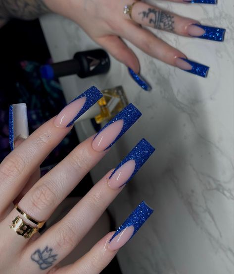 Navy Blue French Tip Acrylic Nails Long, Classy Acrylic Nails Blue, Dark Blue Acrilyc Nails, Navy Blue Long Acrylic Nails, Blue French Tip Nails Glitter, Marine Blue Nails Acrylic, Navy Iridescent Nails, Royal Blue Glitter French Tip Nails, Blue Long French Tip Nails