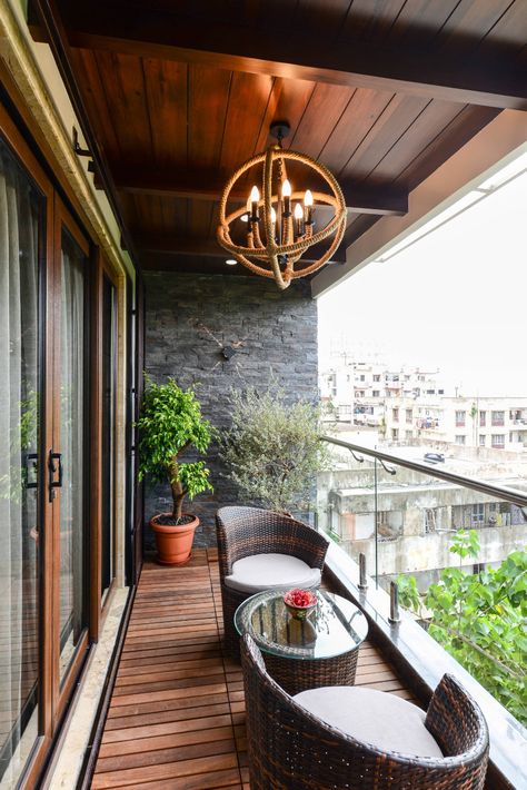 Modern Balcony Design, Balcon Mic, Balkon Decor, Balcony Design Ideas, House Balcony, Modern Balcony, Balcony Lighting, House Balcony Design, Small Balcony Garden