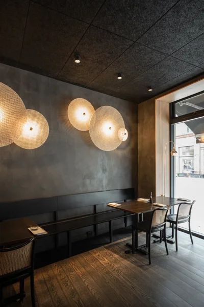 Evocative Japanese restaurant with a special ambience | Troldtekt Copenhagen Restaurant, Acoustics Design, Dark Wooden Floor, Dark Ceiling, Dark Floors, Stall Designs, Scandinavian Minimalism, Japanese Restaurant, Acoustic Panels