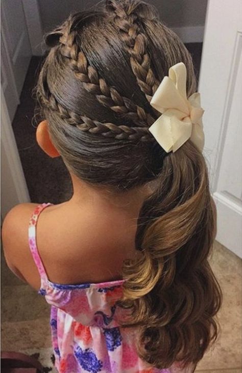 triple braid and pony little girl hairstyle Girls Hairdos, Girl Hairdos, Easy Little Girl Hairstyles, Easy Hairstyles For Kids, Girl Hair Dos, Girls Hairstyles Easy, Kids Hairstyles Girls, Hairdo For Long Hair