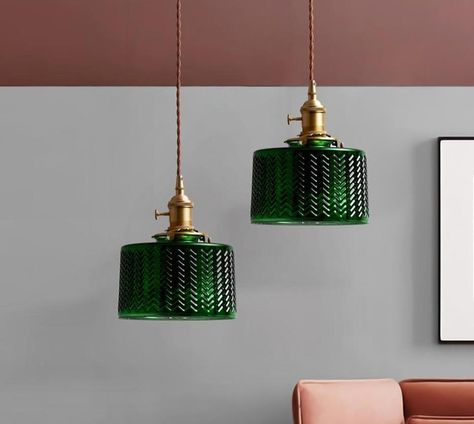 Scandinavian Ceiling, Green Pendant Light, Lampe Art Deco, Hanging Lighting, Hanging Ceiling Lamps, Nordic Scandinavian, Vintage Style Art, Art Deco Lighting, Hus Inspiration