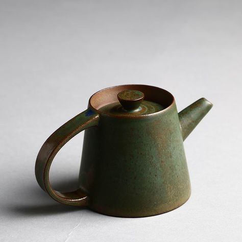 Japanese Ceramics Pottery, Pottery Tea Pots, Gaiwan Tea, Tea Making, Kung Fu Tea, Pottery Teapots, Porcelain Tea Set, Pottery Techniques, Pottery Crafts