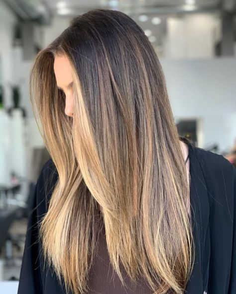 Natural Hair Color Ideas For Straight Hair, Balayage, Boliage Hair Straight Hair, Balayage Long Straight Hair, Balayage Light Brown Hair Straight, Highlighted Straight Hair, Balage Hair Brown Straight, Lived In Brunette Balayage Straight, Balayage For Dark Brown Straight Hair