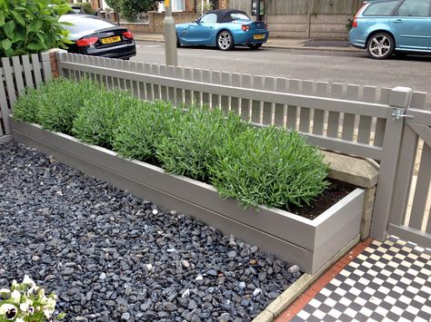 Small Front Garden Ideas Uk Terrace, Small Stone Garden Ideas, Front Garden Stones Ideas, Driveway Planter Ideas, Fence Colour Ideas, Front Garden Wall Ideas, Garden Fence Colours, Small Front Garden Ideas, Front Garden Ideas Driveway