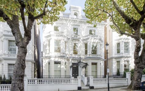 London's most expensive properties - in pictures - Telegraph Guanajuato, British Mansion, Holland Park London, London Houses, Classical House, London Townhouse, Kensington And Chelsea, Holland Park, Mansions For Sale