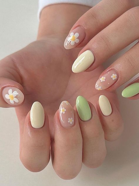 light green and yellow nails with flowers Nail Ideas For Short Nails French Tips, Non Acrylic Nail Ideas Short Summer, Short Nail For Summer, Cute Builder Gel Nails, Nail Ideas Summer Acrylic, Classy Pastel Nails, Nails Trending 2024, Traveling Nails Ideas, Colorful Aesthetic Nails