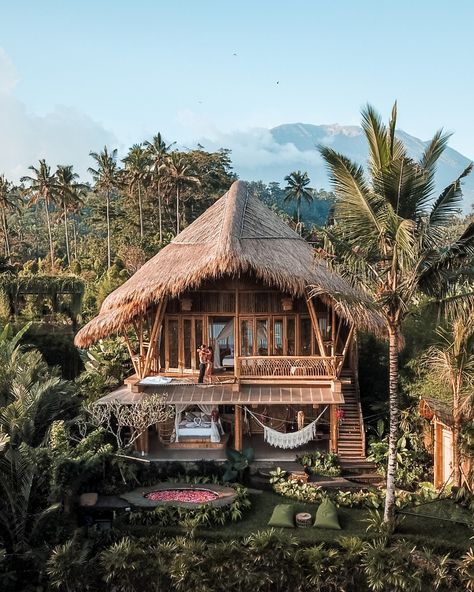 Unique Places to Stay in Bali – Cool and Unusual Hotels and Bamboo Villas – Simply Madeleine Bamboo Cabana Ideas, Bali Houses Villas, Bali Bungalow Villas, Bali Bamboo Villa, Bali Style Resort, Bamboo Villa Bali, Bali Bamboo Architecture, Home Stay Design Houses, Modern Bamboo House Design