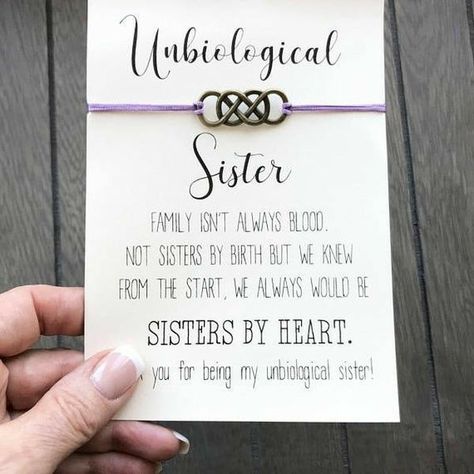 Bff Friendship Bracelets, Birthday Presents For Best Friend, Movie Basket Gift, Birthday Present Diy, Diy Bff, Family Isnt Always Blood, Bracelet Bff, Big Little Sorority, Unbiological Sister