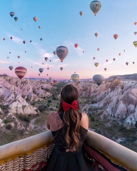 I'm not a morning person, but the promise of a good sunrise somewhere beautiful will get me out of bed. On this day, we woke up at 3 am to… Elba, Cappadocia Balloon, Cappadocia Turkey, Air Balloon Rides, Destination Voyage, Turkey Travel, Wallpaper 3d, Jolie Photo, Travel Goals